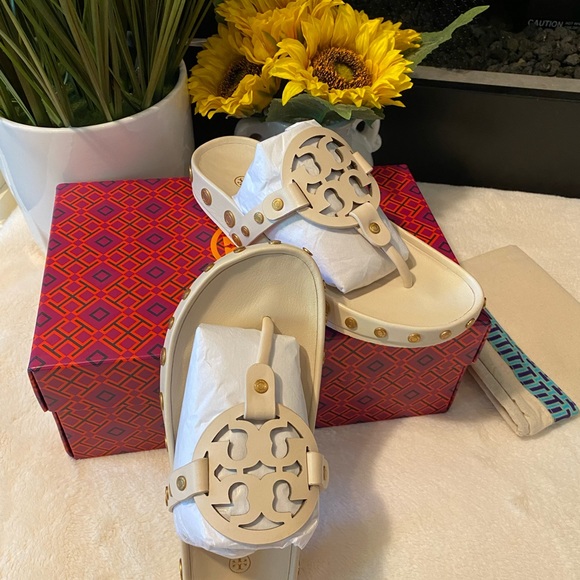 Tory Burch Miller Cloud Coin Thing Sandals - Picture 7 of 9